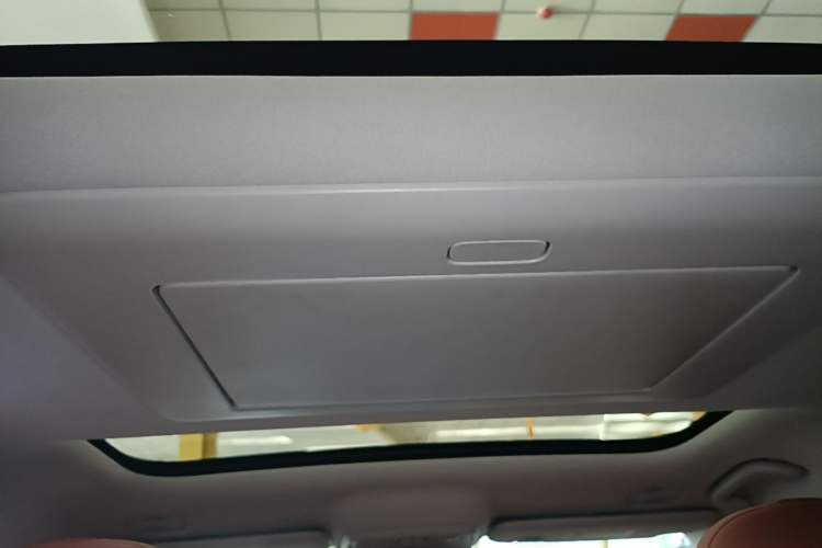 Used Leapmotor C16 2026 Extended-Range 280 LiDAR Zhizun Edition 6 Seats Headliner