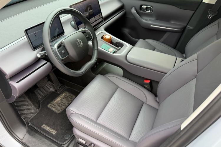 Used Leapmotor C16 2026 Extended-Range 280 LiDAR Zhizun Edition 6 Seats Interior 1