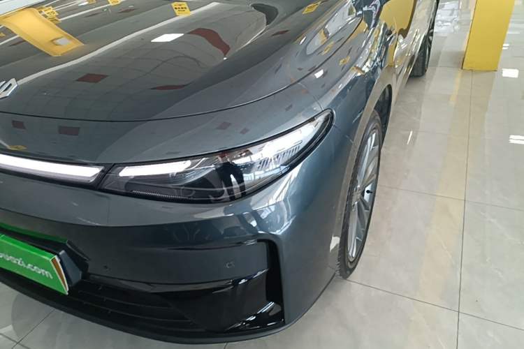 Used Leapmotor C16 2026 Pure Electric 630 LiDAR Zhizun Edition 5 Seats Left Front Headlight