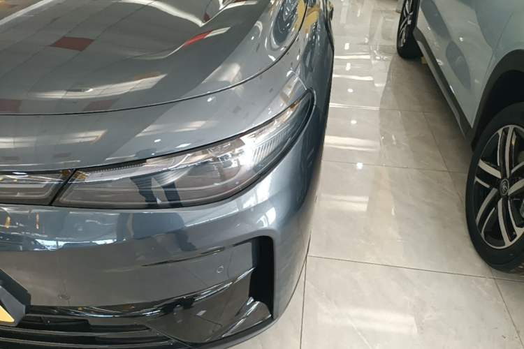 Used Leapmotor C16 2026 Extended-Range 280 LiDAR Zhizun Edition 6 Seats Left Front Headlight