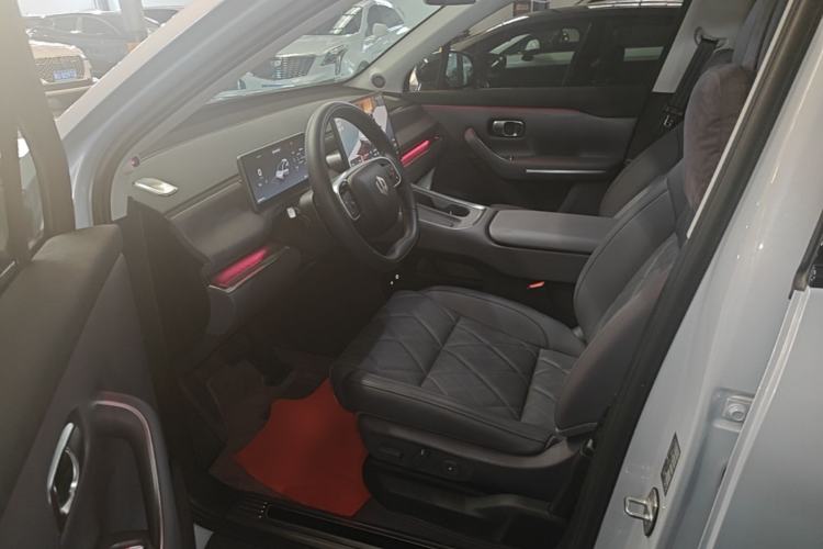 Used Leapmotor C16 2026 Pure Electric 630 LiDAR Zhizun Edition 5 Seats Left Front Seat