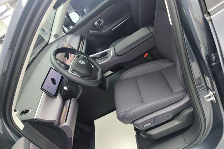 Used Leapmotor C16 2026 Extended-Range 280 LiDAR Zhizun Edition 6 Seats Left Front Seat
