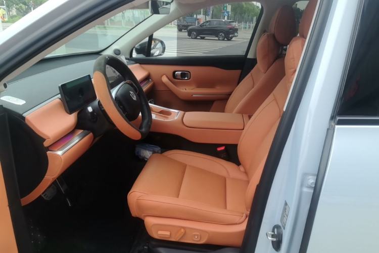 Used Leapmotor C16 2026 All-Electric 630 LiDAR Zhizun Edition 6 Seats Left Front Seat