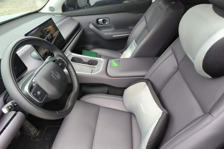 Used Leapmotor C16 2026 All-Electric 630 LiDAR Version 6-Seater Left Front Seat