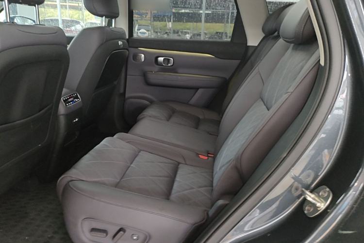 Used Leapmotor C16 2026 Pure Electric 630 LiDAR Zhizun Edition 5 Seats Left Rear Seat