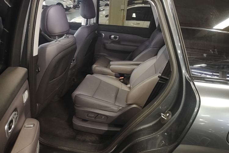 Used Leapmotor C16 2026 All-Electric 630 LiDAR Zhizun Edition 6 Seats Left Rear Seat