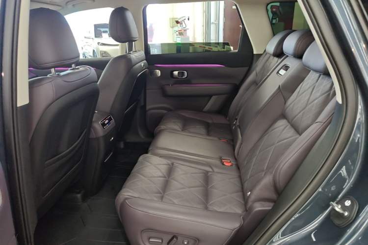 Used Leapmotor C16 2026 Extended-Range 280 LiDAR Zhizun Edition 5 Seats Left Rear Seat