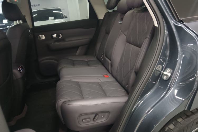 Used Leapmotor C16 2026 Pure Electric 630 LiDAR Zhizun Edition 5 Seats Left Rear Seat