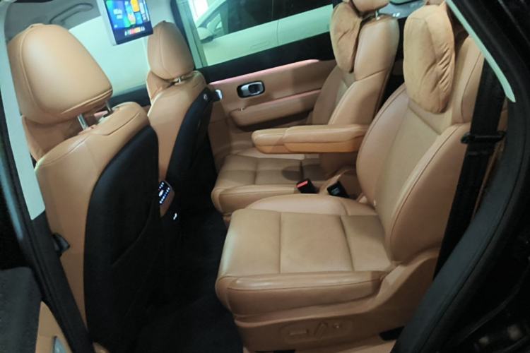Used Leapmotor C16 2026 Extended-Range 280 LiDAR Zhizun Edition 6 Seats Left Rear Seat