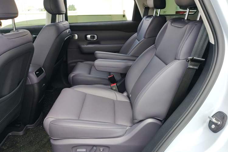 Used Leapmotor C16 2026 All-Electric 630 LiDAR Zhizun Edition 6 Seats Left Rear Seat