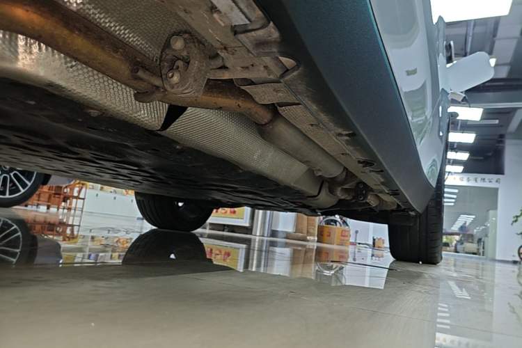 Used Leapmotor C16 2026 Extended-Range 280 LiDAR Zhizun Edition 6 Seats Left Side Sill