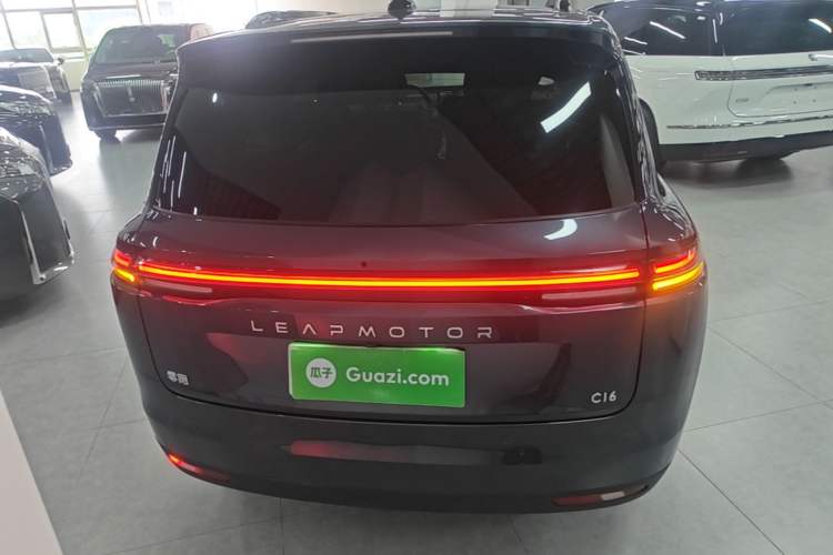 Used Leapmotor C16 2026 All-Electric 630 LiDAR Zhizun Edition 6 Seats Rear