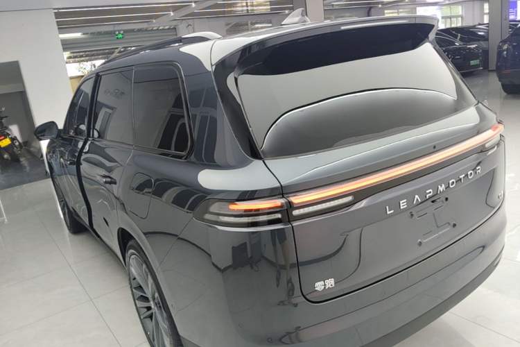 Used Leapmotor C16 2026 Extended-Range 280 LiDAR Zhizun Edition 6 Seats Rear Left 45 Deg
