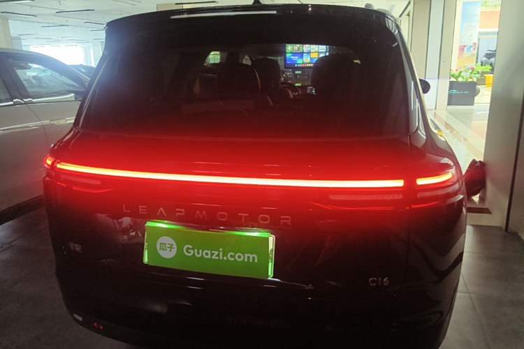 Used Leapmotor C16 2026 Extended-Range 280 LiDAR Zhizun Edition 6 Seats Rear