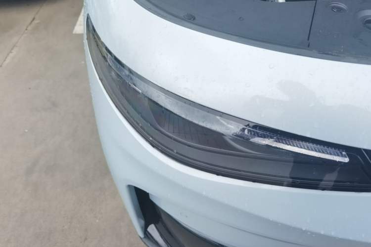 Used Leapmotor C16 2026 Pure Electric 630 LiDAR Zhizun Edition 5 Seats Right Front Headlight