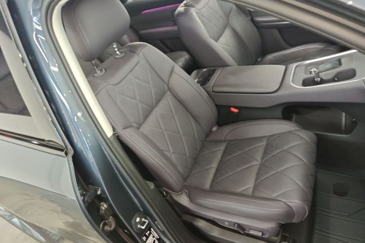 Used Leapmotor C16 2026 Extended-Range 280 LiDAR Zhizun Edition 5 Seats Right Front Seat