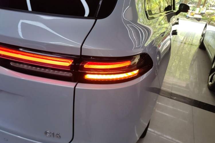 Used Leapmotor C16 2026 Pure Electric 630 LiDAR Zhizun Edition 5 Seats Right Rear Taillight