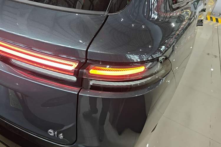 Used Leapmotor C16 2026 All-Electric 630 LiDAR Zhizun Edition 6 Seats Right Rear Taillight