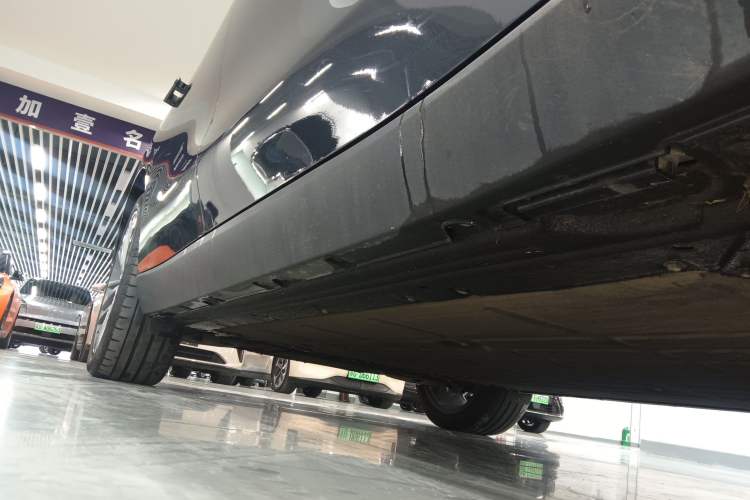 Used Leapmotor C16 2026 Pure Electric 630 LiDAR Zhizun Edition 5 Seats Right Side Sill