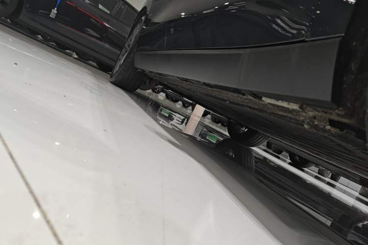 Used Leapmotor C16 2026 Pure Electric 630 LiDAR Zhizun Edition 5 Seats Right Side Sill