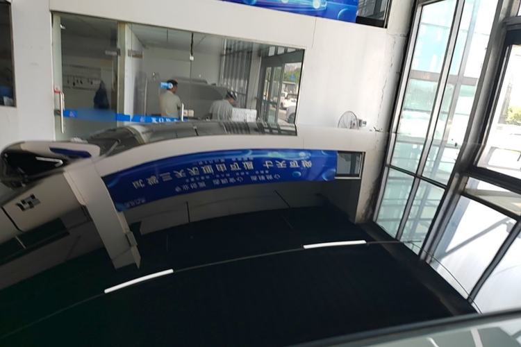 Used Leapmotor C16 2026 All-Electric 630 LiDAR Zhizun Edition 6 Seats Roof