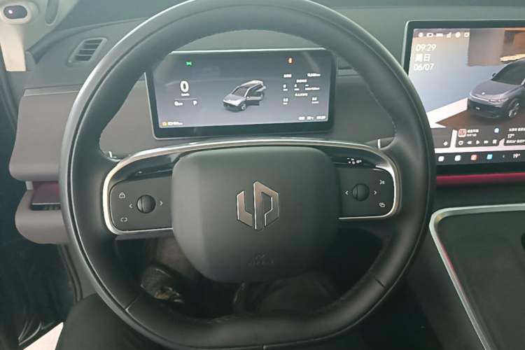 Used Leapmotor C16 2026 Pure Electric 630 LiDAR Zhizun Edition 5 Seats Steering Wheel