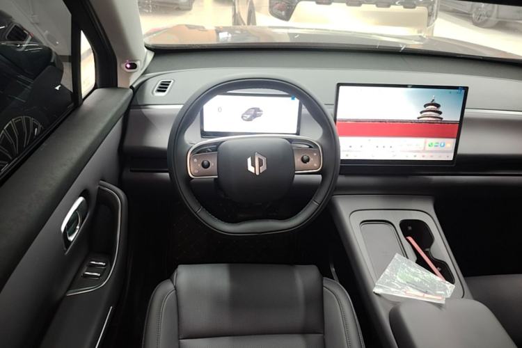 Used Leapmotor C16 2026 All-Electric 580 Prestige 6-Seater Steering Wheel