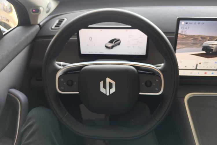 Used Leapmotor C16 2026 Extended-Range 280 LiDAR Version 6 Seats Steering Wheel