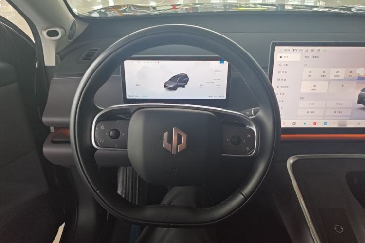 Used Leapmotor C16 2026 All-Electric 630 LiDAR Zhizun Edition 6 Seats Steering Wheel