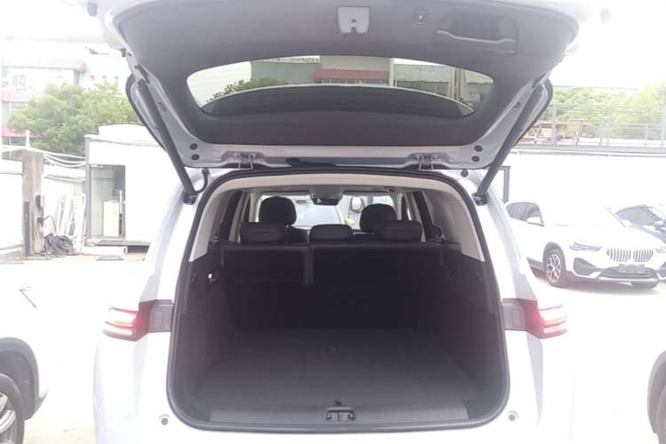 Used Leapmotor C16 2026 Pure Electric 630 LiDAR Zhizun Edition 5 Seats Trunk