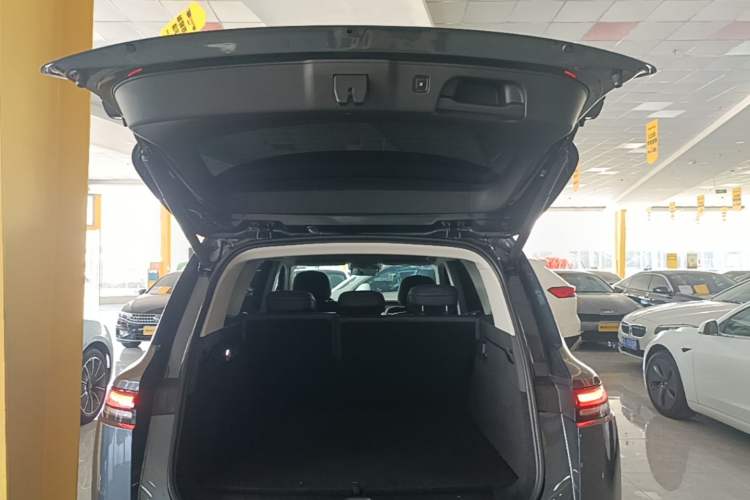 Used Leapmotor C16 2026 Pure Electric 630 LiDAR Zhizun Edition 5 Seats Trunk