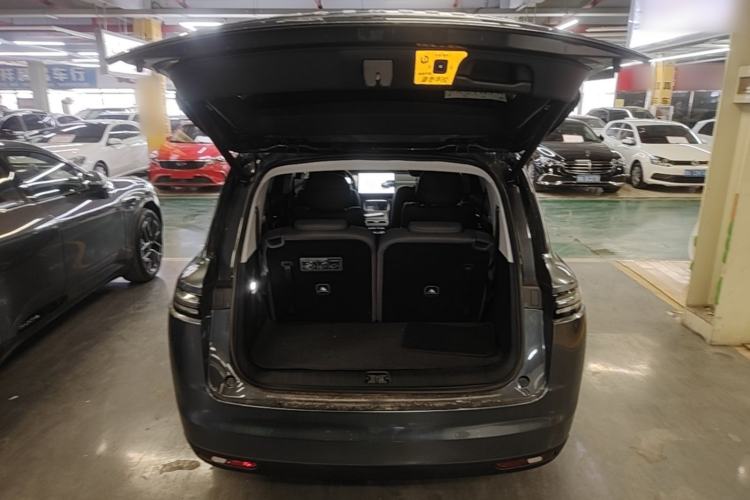 Used Leapmotor C16 2026 All-Electric 630 LiDAR Zhizun Edition 6 Seats Trunk