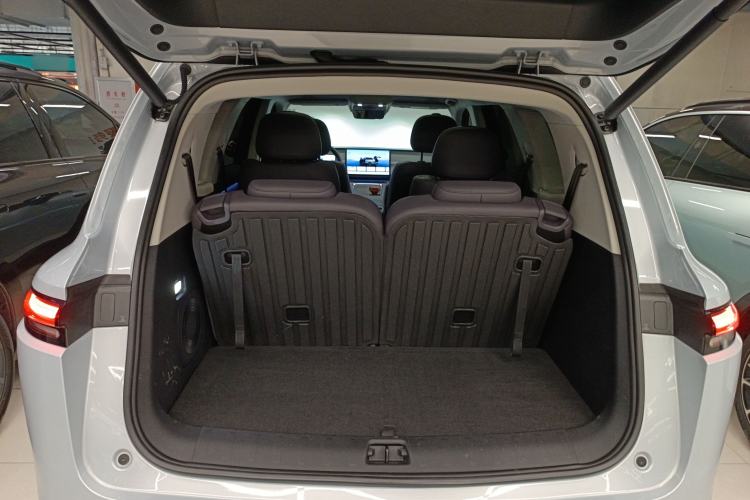 Used Leapmotor C16 2026 Extended-Range 280 LiDAR Zhizun Edition 6 Seats Trunk