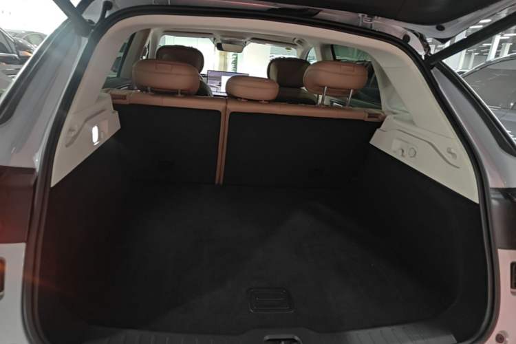 Used Leapmotor C16 2026 All-Electric 630 LiDAR Zhizun Edition 6 Seats Trunk