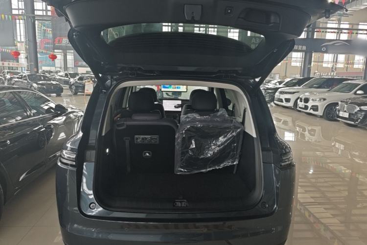 Used Leapmotor C16 2026 All-Electric 630 LiDAR Zhizun Edition 6 Seats Trunk