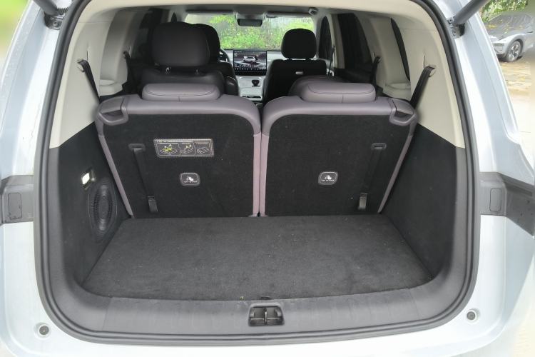 Used Leapmotor C16 2026 All-Electric 630 LiDAR Version 6-Seater Trunk