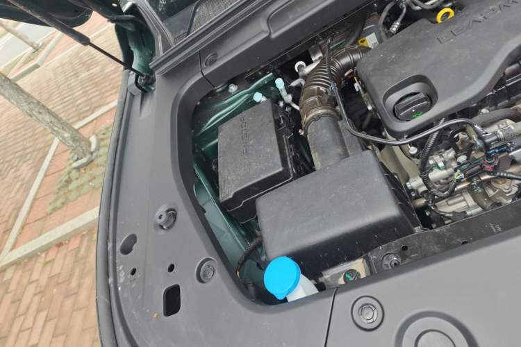 Used Leapmotor C16 2026 Extended-Range 280 LiDAR Zhizun Edition 6 Seats Engine Bay Right