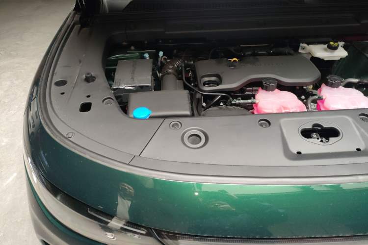 Used Leapmotor C16 2026 Extended-Range 280 LiDAR Zhizun Edition 5 Seats Engine Bay Right