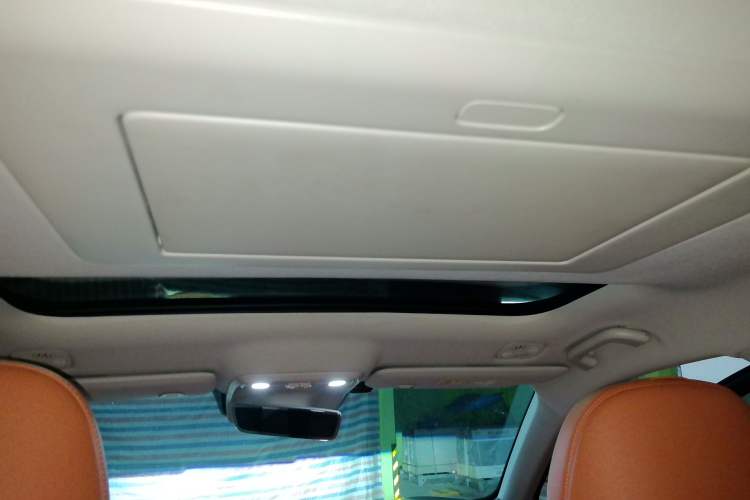 Used Leapmotor C16 2026 Extended-Range 280 LiDAR Version 6 Seats Headliner