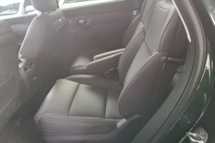 Used Leapmotor C16 2026 All-Electric 630 LiDAR Zhizun Edition 6 Seats Left Rear Seat