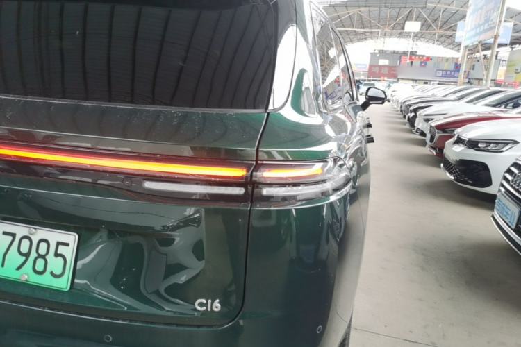 Used Leapmotor C16 2026 All-Electric 630 LiDAR Zhizun Edition 6 Seats Right Rear Taillight