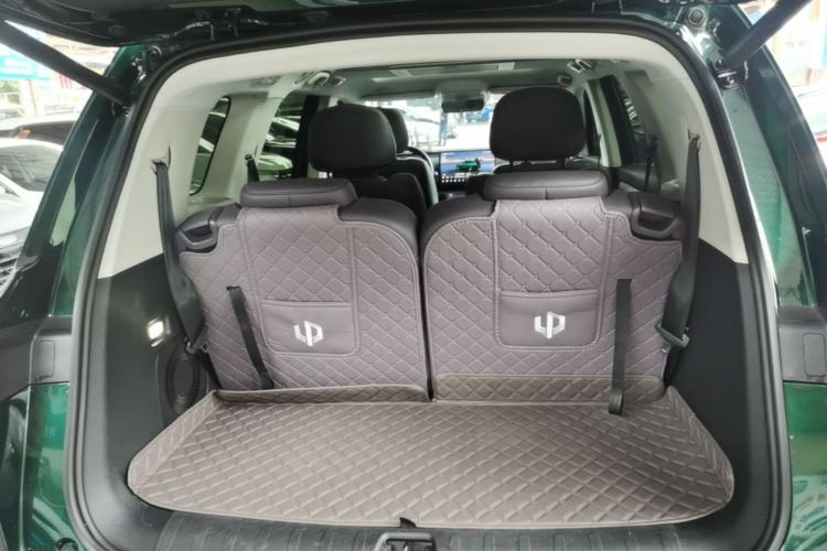 Used Leapmotor C16 2026 All-Electric 630 LiDAR Zhizun Edition 6 Seats Trunk