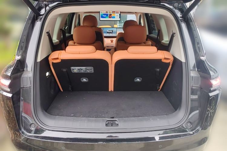 Used Leapmotor C16 2026 Extended-Range 280 LiDAR Zhizun Edition 6 Seats Trunk