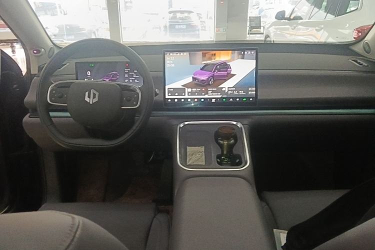 Used Leapmotor C16 2026 Extended-Range 280 LiDAR Version 6 Seats Center Console