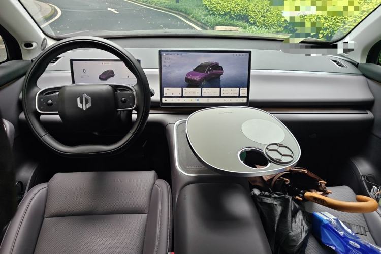 Used Leapmotor C16 2026 Extended-Range 280 LiDAR Zhizun Edition 6 Seats Center Console