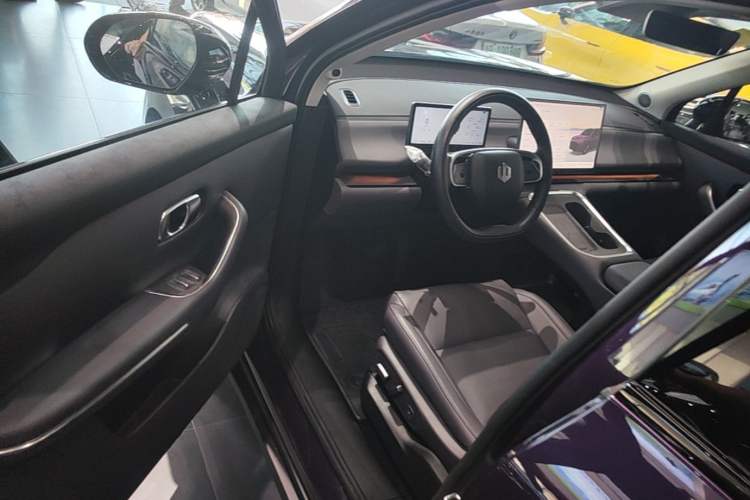 Used Leapmotor C16 2026 Extended-Range 280 LiDAR Zhizun Edition 6 Seats Driver Seat
