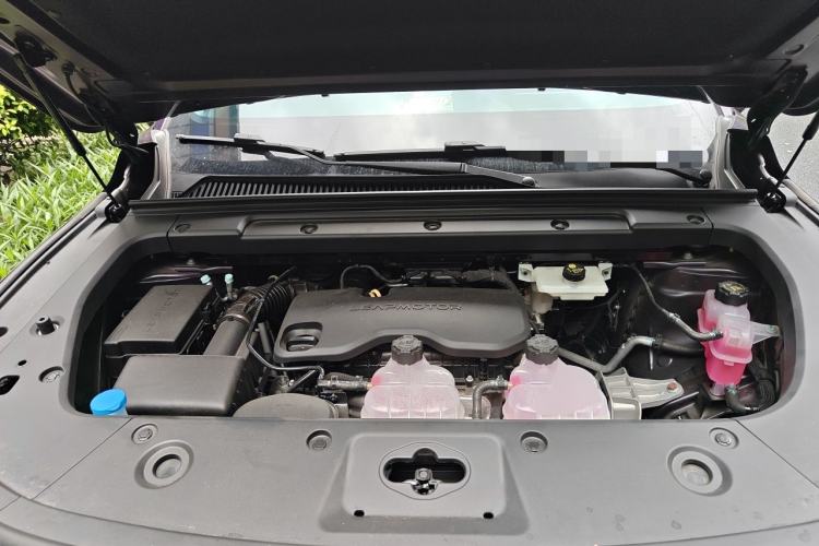 Used Leapmotor C16 2026 Extended-Range 280 LiDAR Zhizun Edition 6 Seats Engine Bay