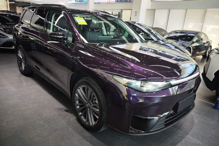 Used Leapmotor C16 2026 Extended-Range 280 LiDAR Zhizun Edition 6 Seats Front Right 45 Deg