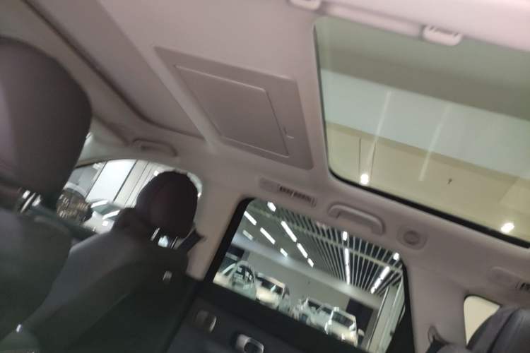 Used Leapmotor C16 2026 Extended-Range 280 LiDAR Zhizun Edition 6 Seats Headliner