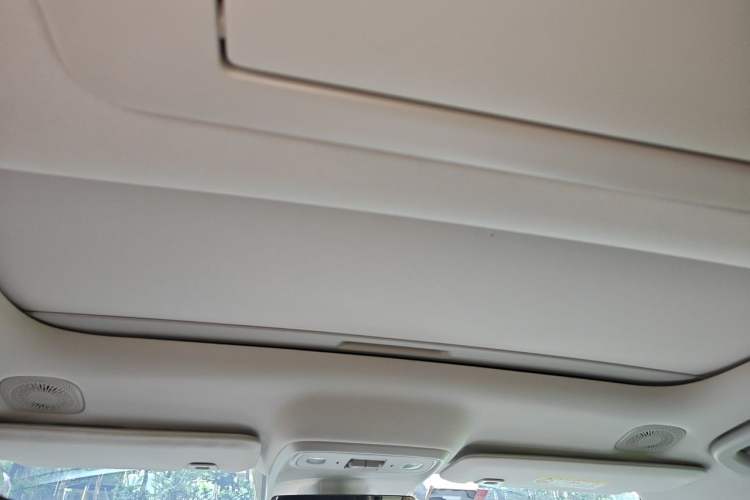 Used Leapmotor C16 2026 Extended-Range 280 LiDAR Zhizun Edition 6 Seats Headliner
